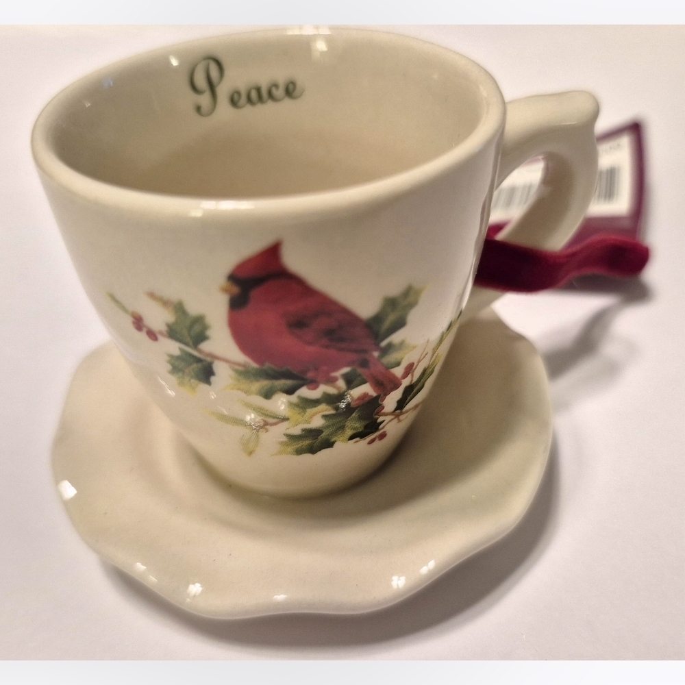 Cracker Barrel Cream Cup with Red Cardinal Design. NWT